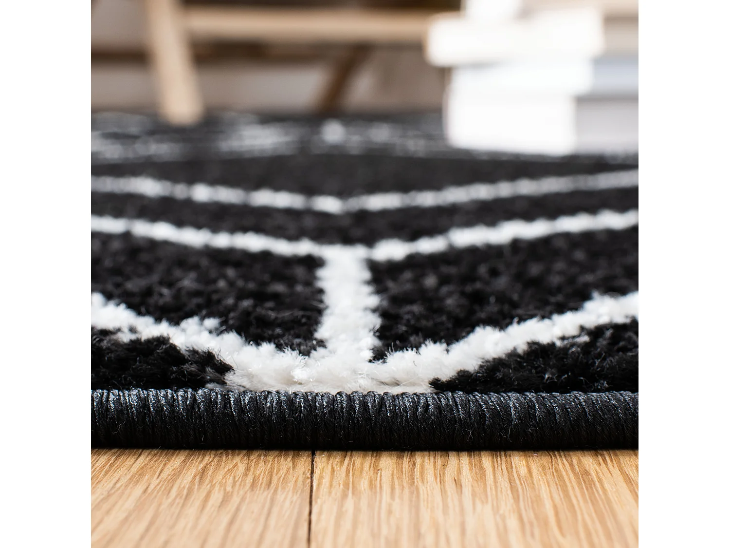 Tapis Noir/Neutre 91 X 152 cm - Mia