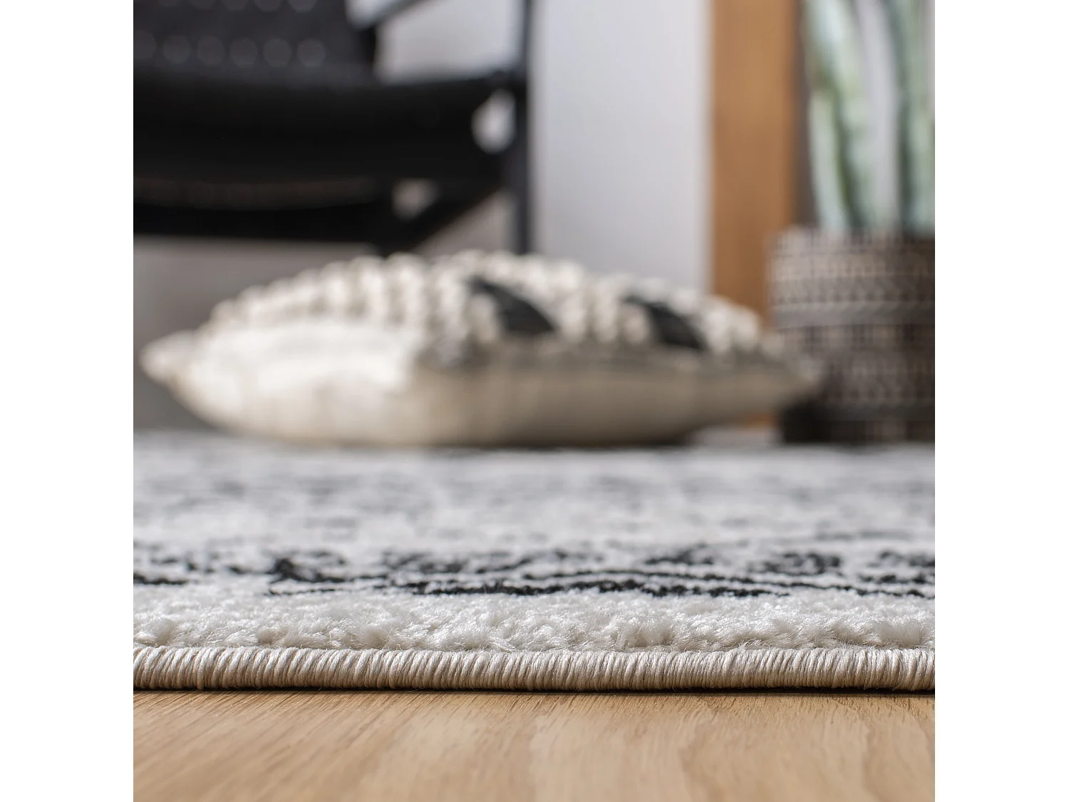 Tapis Neutre/Noir 91 X 152 cm - Jennifer