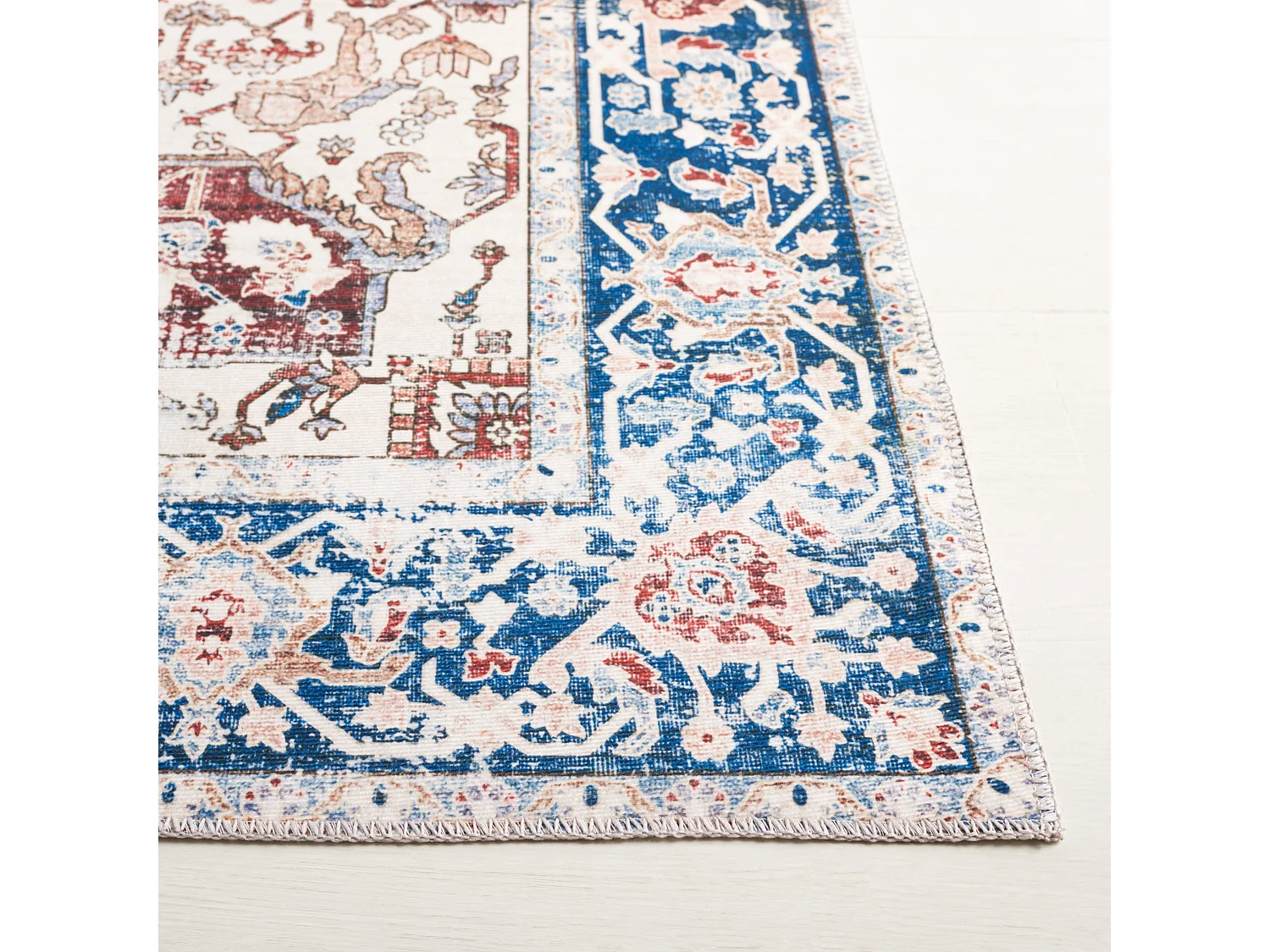 Tapis Rouge/Marine 91 X 152 cm - Serafina