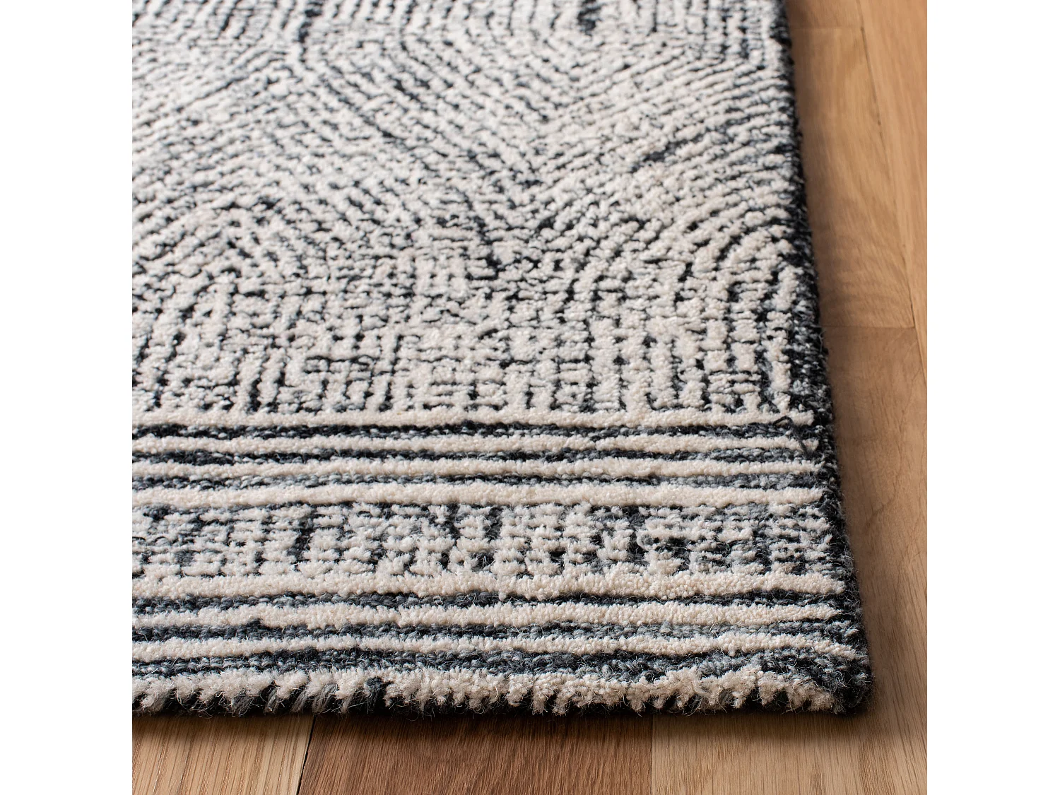 Tapis Ivoire/Fusain 91 X 152 cm - Alaska