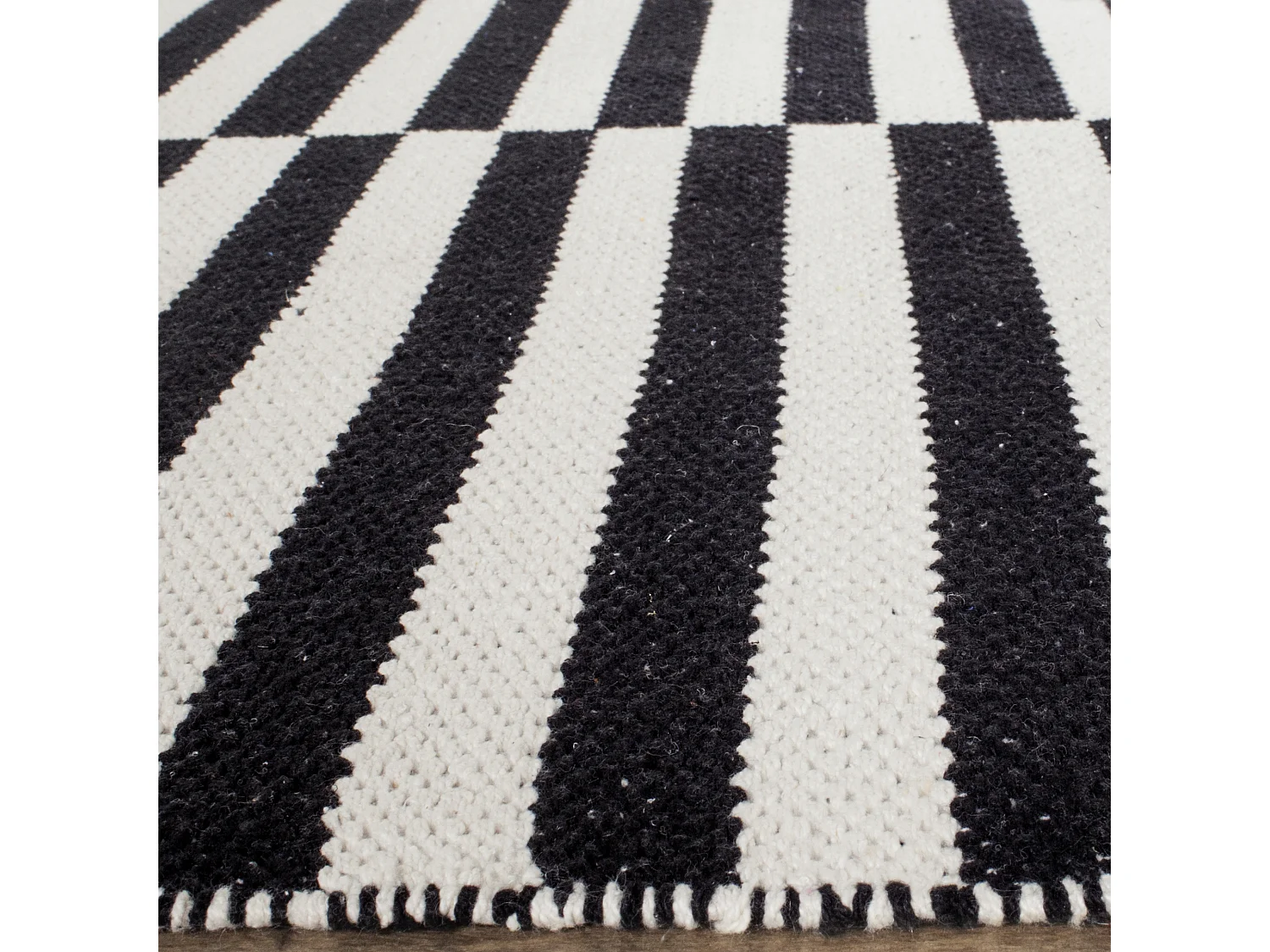 Tapis Neutre/Noir 122 X 183 cm - Arian