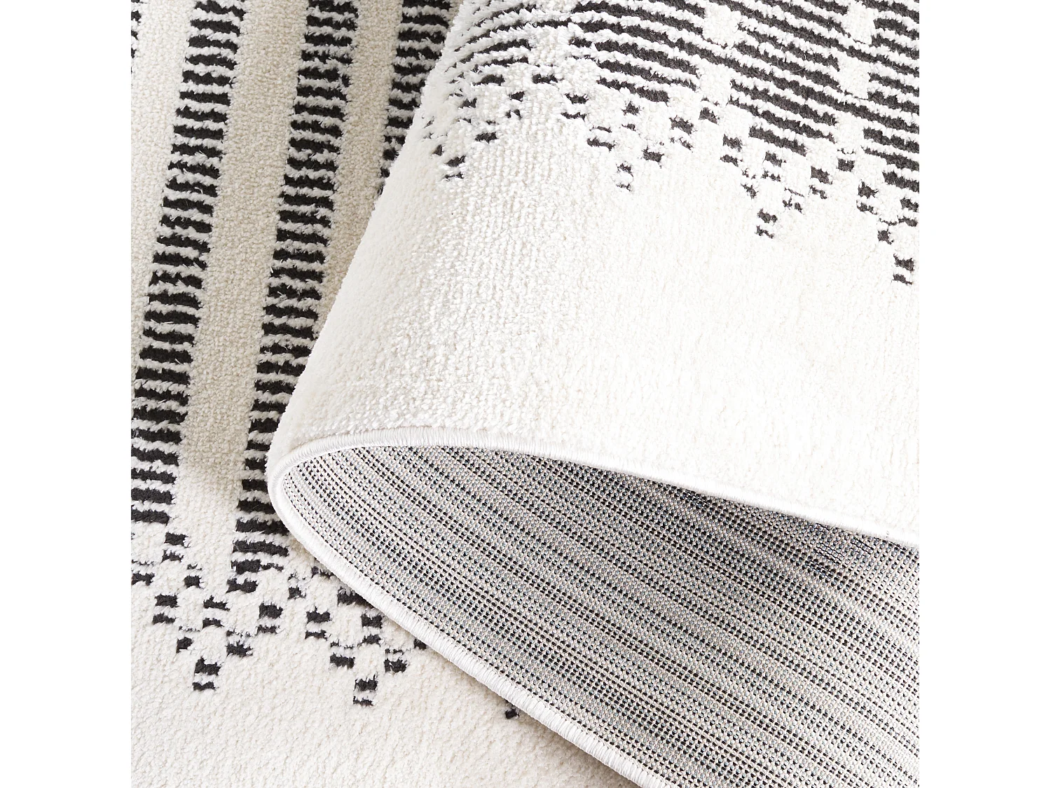 Tapis Ivoire/Noir 91 X 152 cm - Aerith