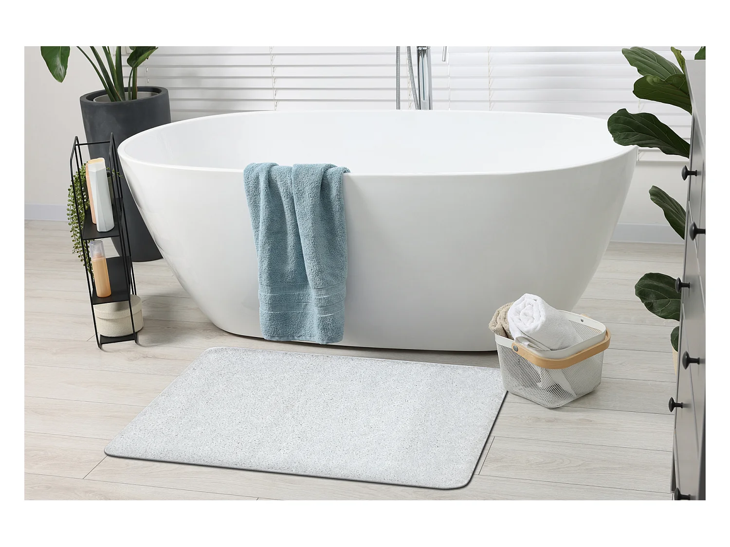 Badteppich SYNERGY, Glamour, rutschfest, weich – lurex weiß 60x100 cm