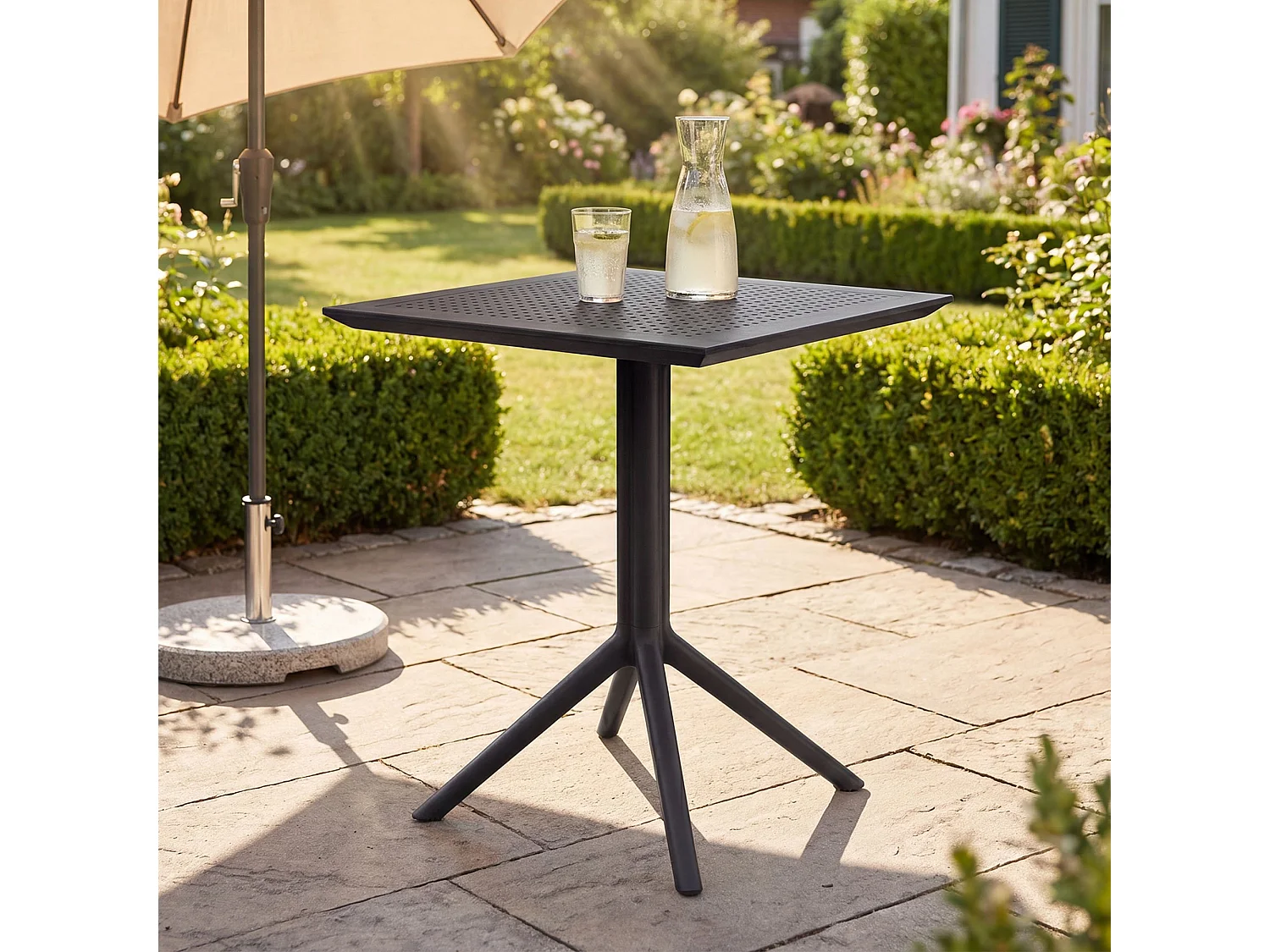 Bijzettafel tuin - vierkant - Kunststof - 60 x 60 cm - zwart - Sky