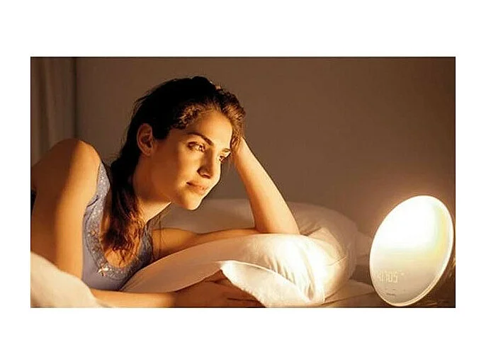 EVEIL LUMIERE VEILLEUSE ET GUIDE DE NUIT LED ECRAN TACTILE RADIO REVEIL PHILIPS - HF3531.01