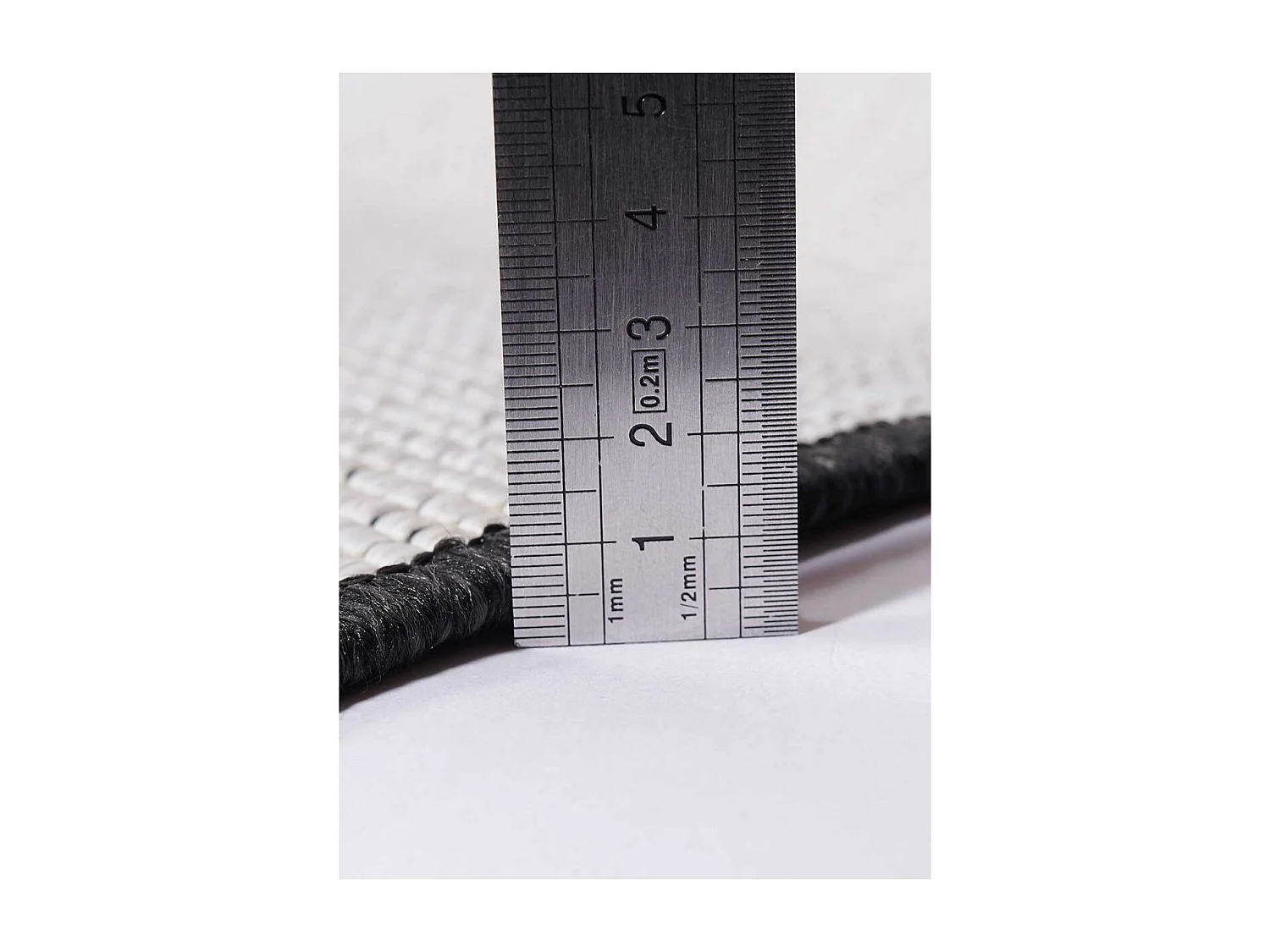 Tapis extérieur, kilim reversible 80x150 LYN2 AB REVERSIBLE noir et crème