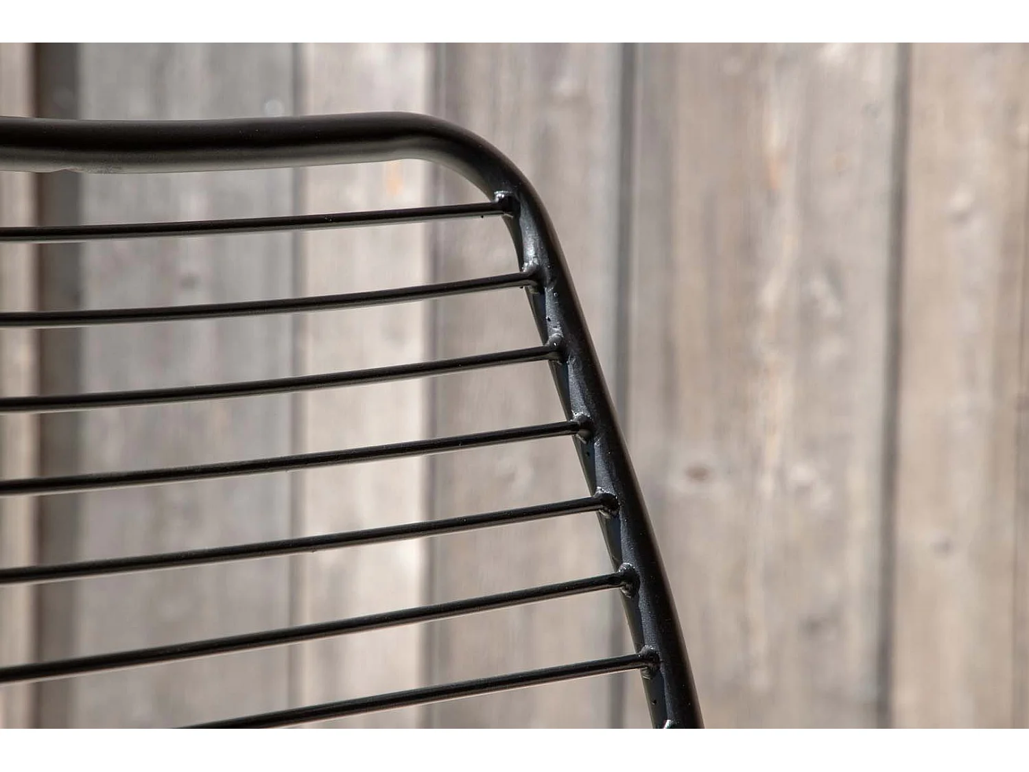 Panjin chaise de jardin avec coussin de jardin noir.