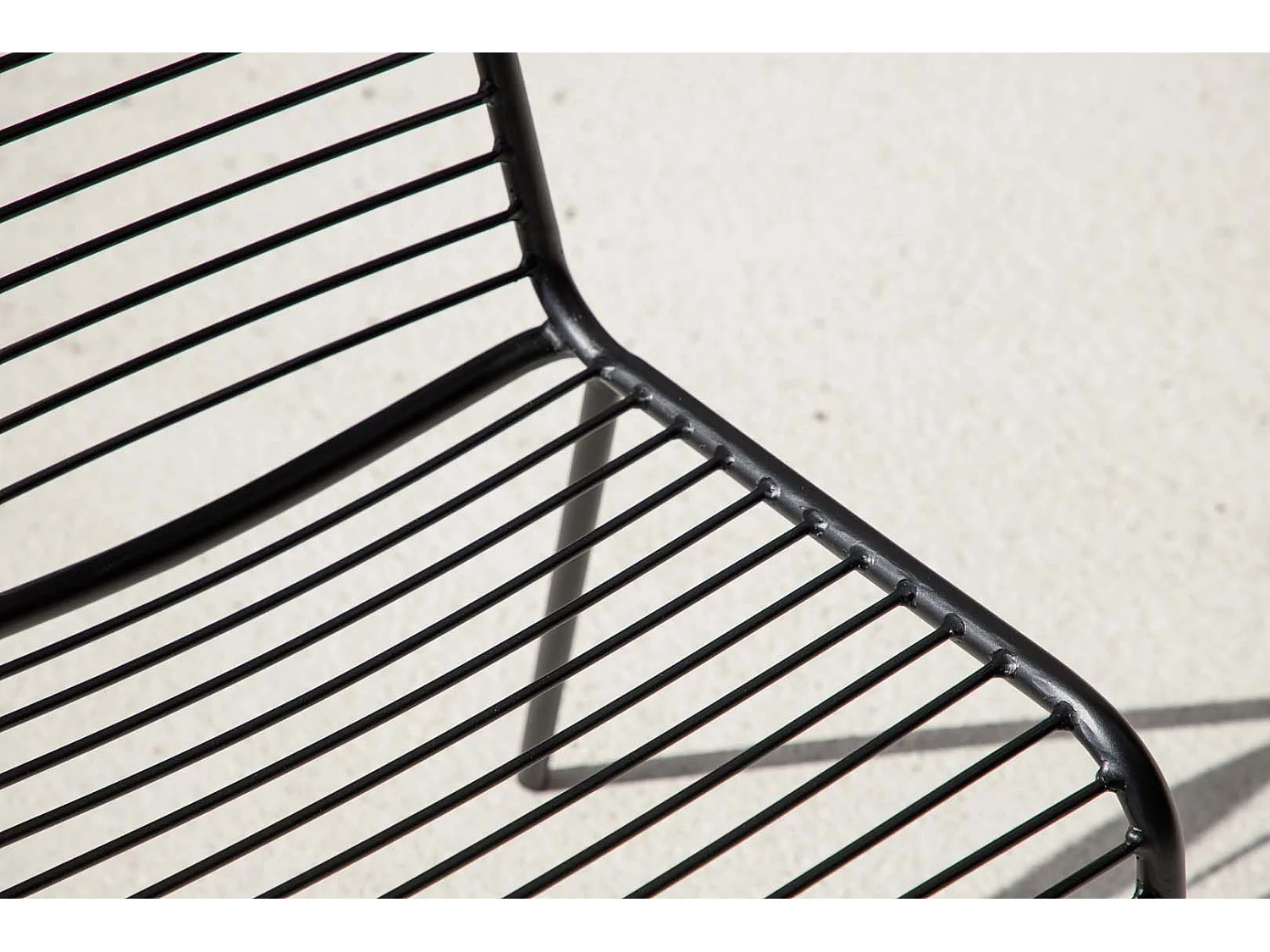 Panjin chaise de jardin avec coussin de jardin noir.