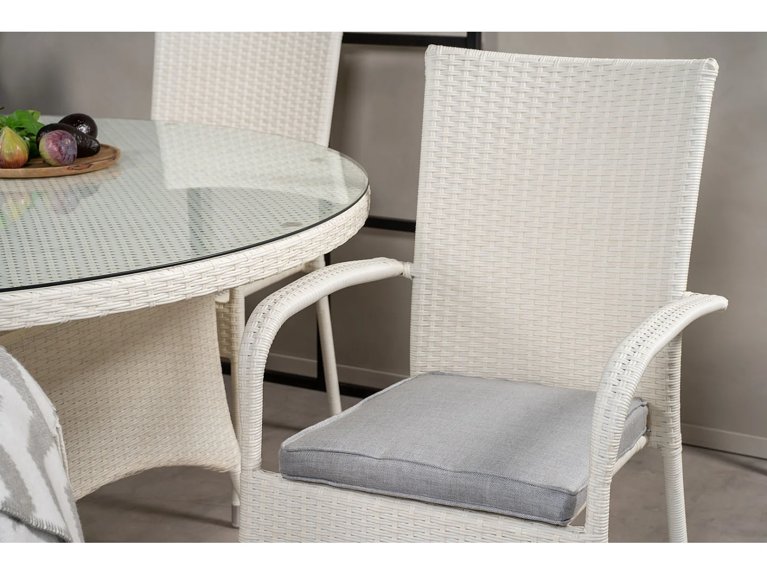 Volta Ensemble table et chaises de jardin, table Ø150cm et 6 chaises Anna, blanc.