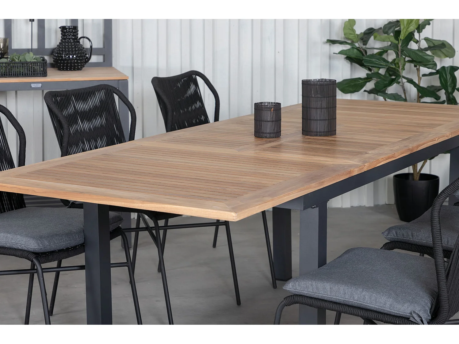Panama tuinmeubelset tafel 90x152/210cm en 6 stoel Julian zwart, naturel.