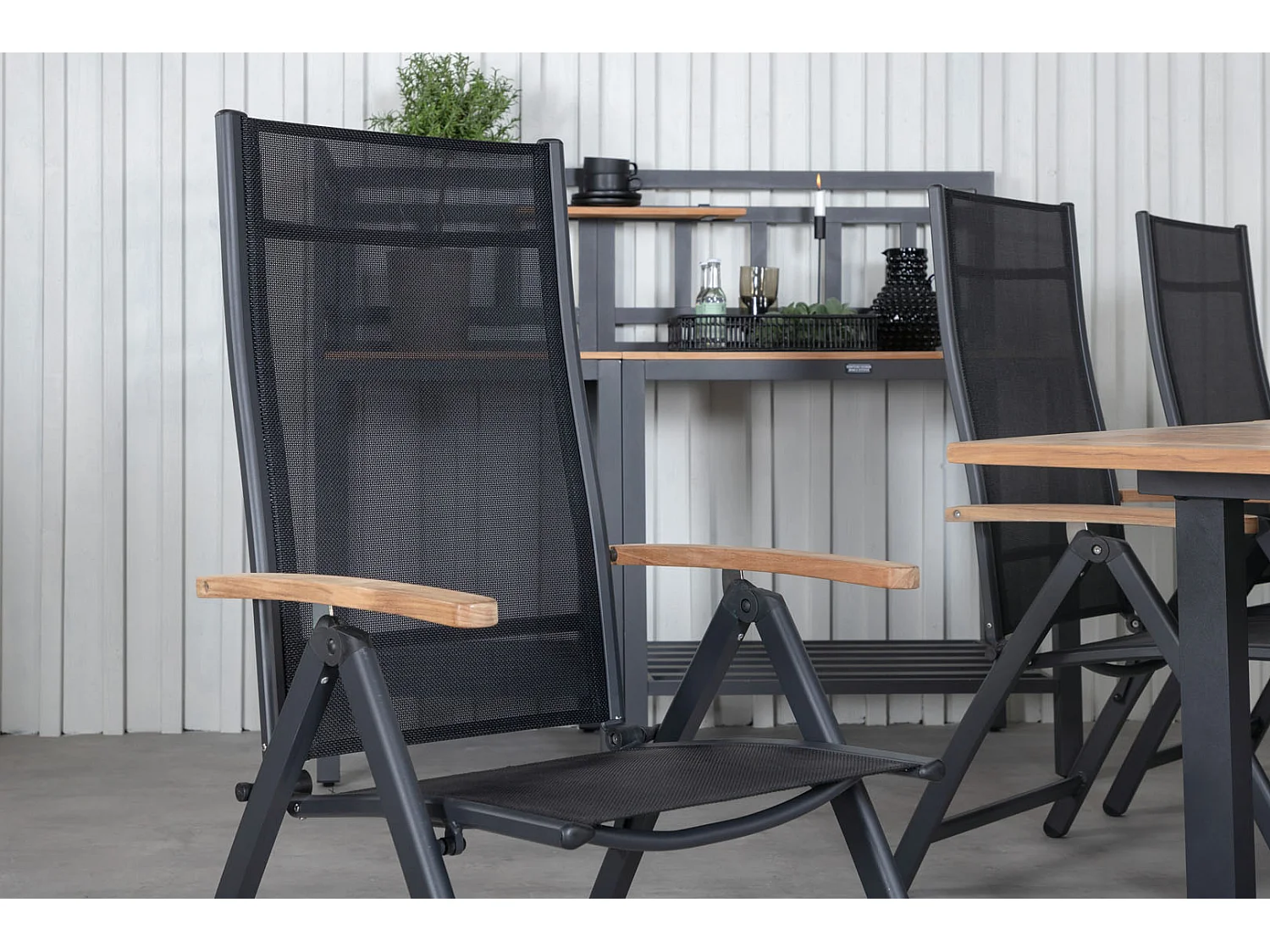 Panama tuinmeubelset tafel 90x152/210cm en 6 stoel Panama zwart, naturel.