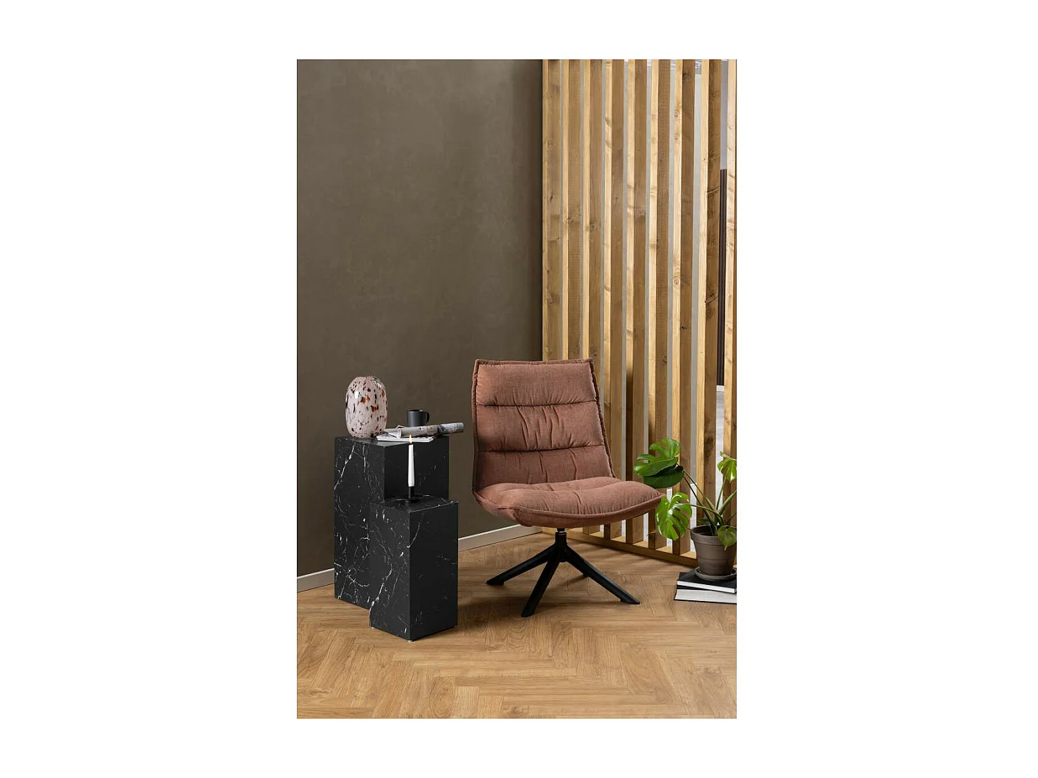 Blizzard fauteuilfonction pivotante marron.