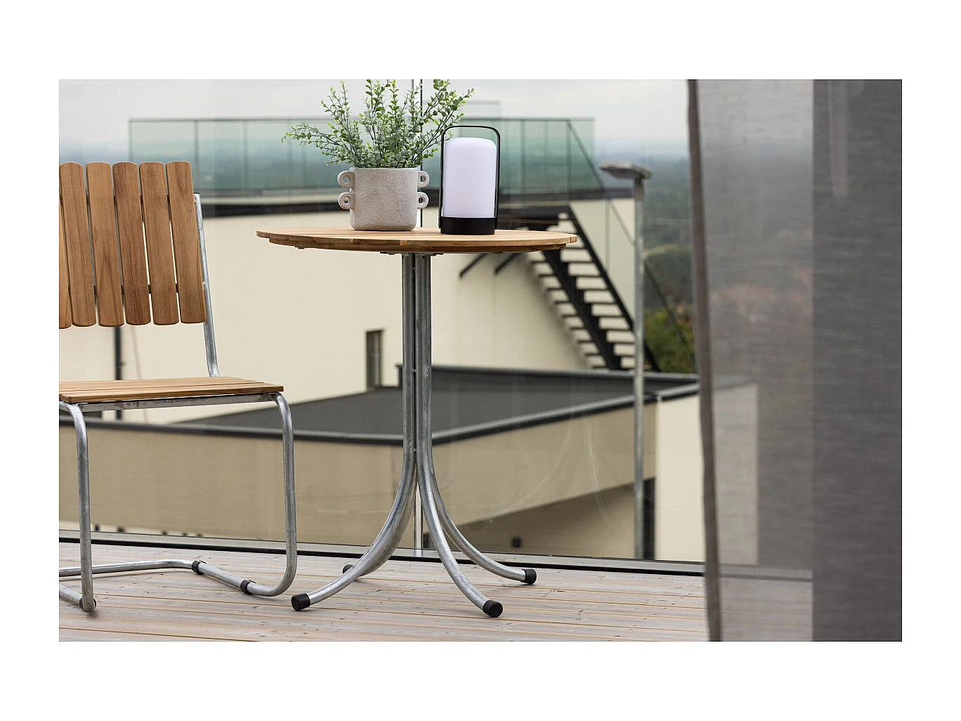 Holmsund café tafel Ø65 naturel.