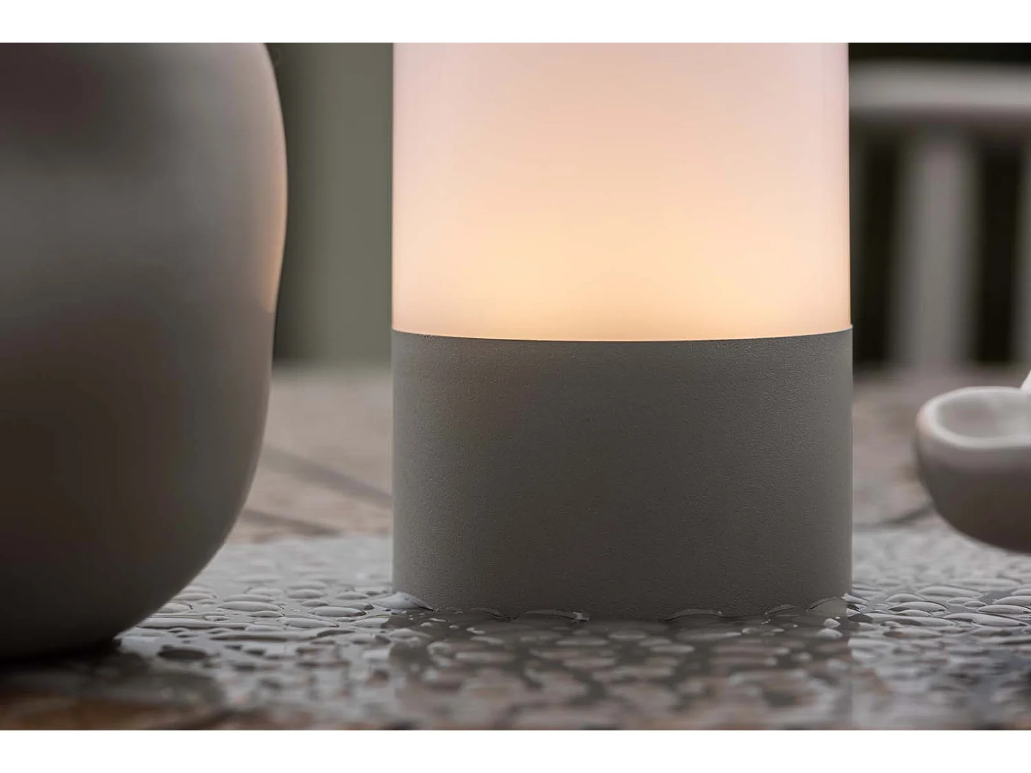 Tubu tafellamp LED buiten grijs.