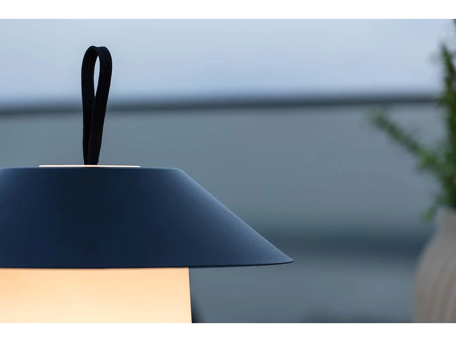 Rubu tafellamp LED buiten zwart.