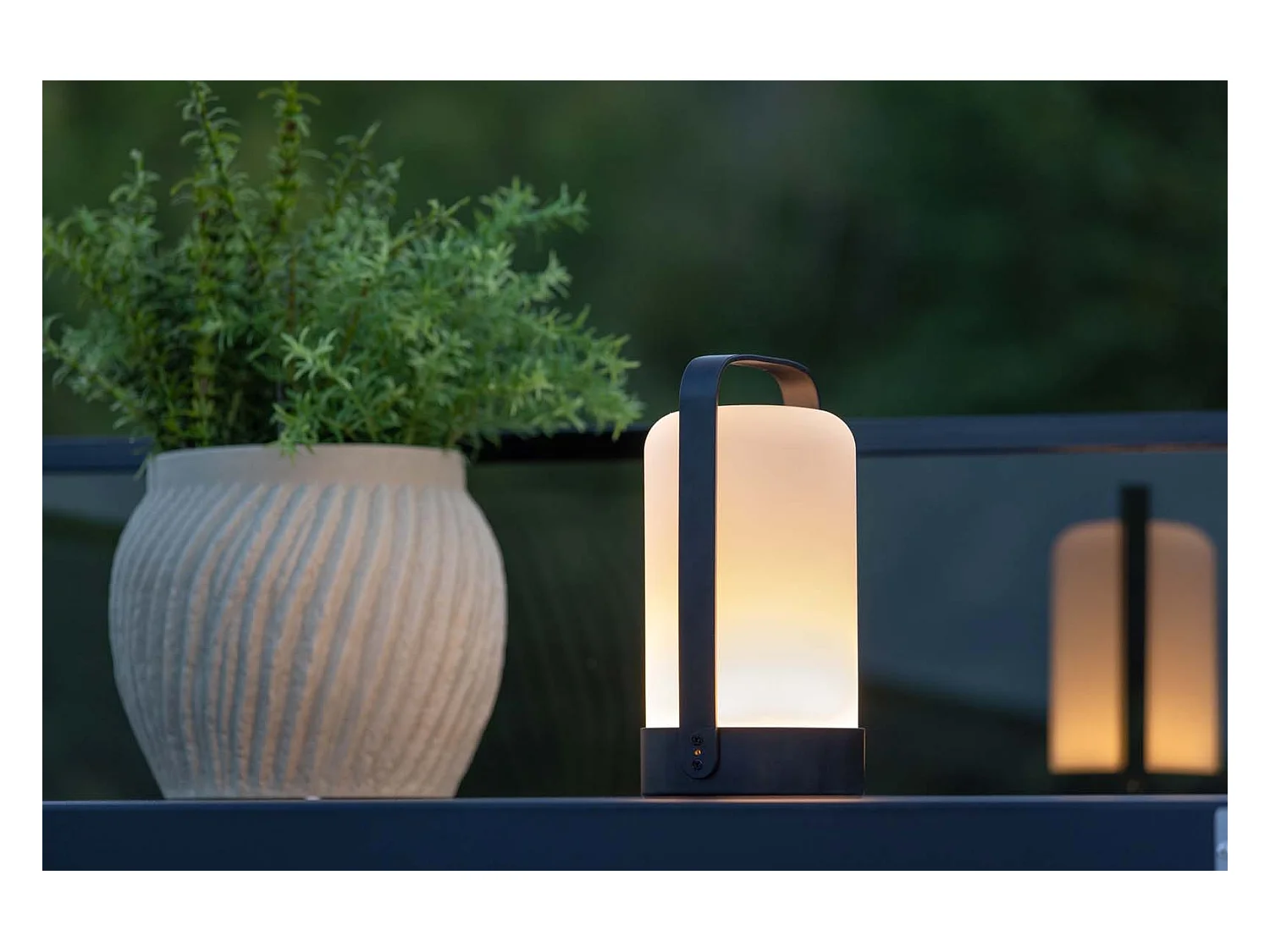 Lampe à Poser d'Extérieur LED "Fern" 22cm Noir