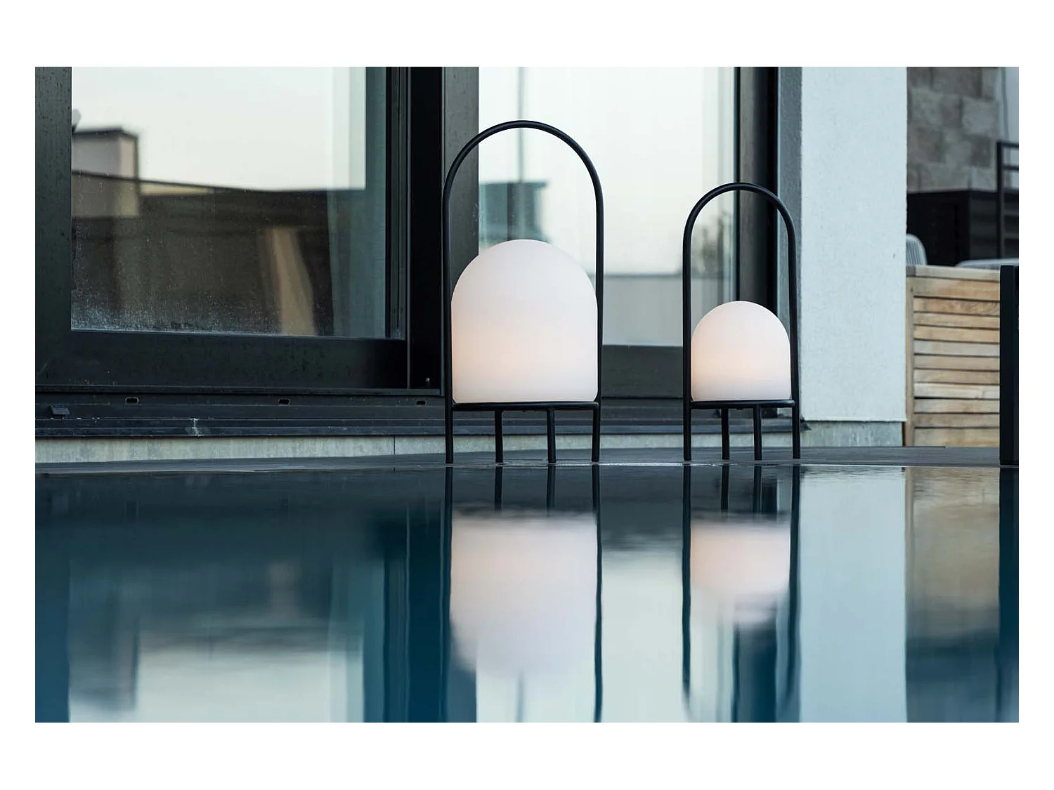 Colie tafellamp LED buiten 26x53x26cm zwart.