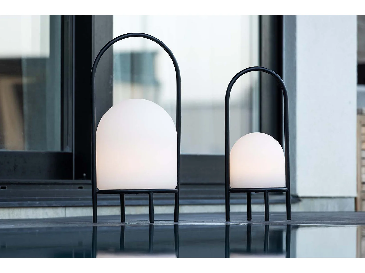 Lampada da tavolo Colie a LED per esterni 26x53x26cm nera.
