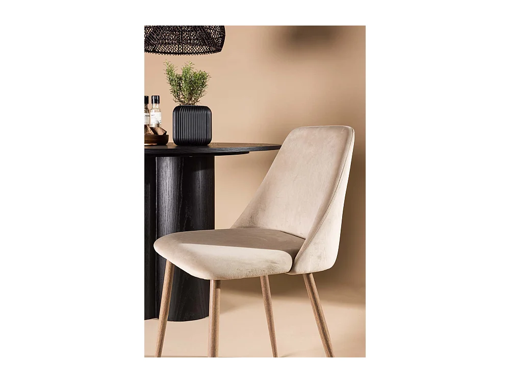 Night eetkamerstoel bruin, okkernoot decor.