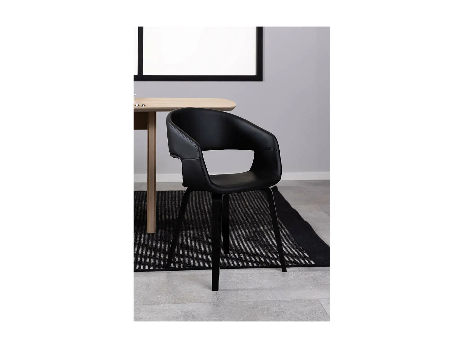 Nova Esszimmerstuhl mit Armlehne PU Kunstleder schwarz.