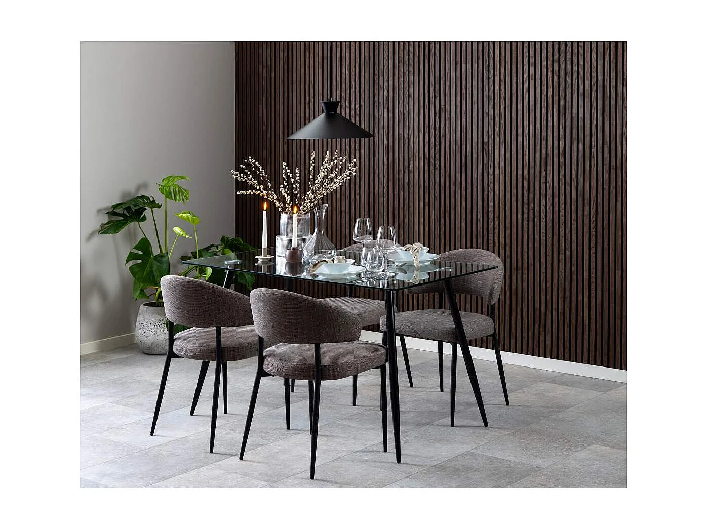 Silla de comedor Edina marrón.