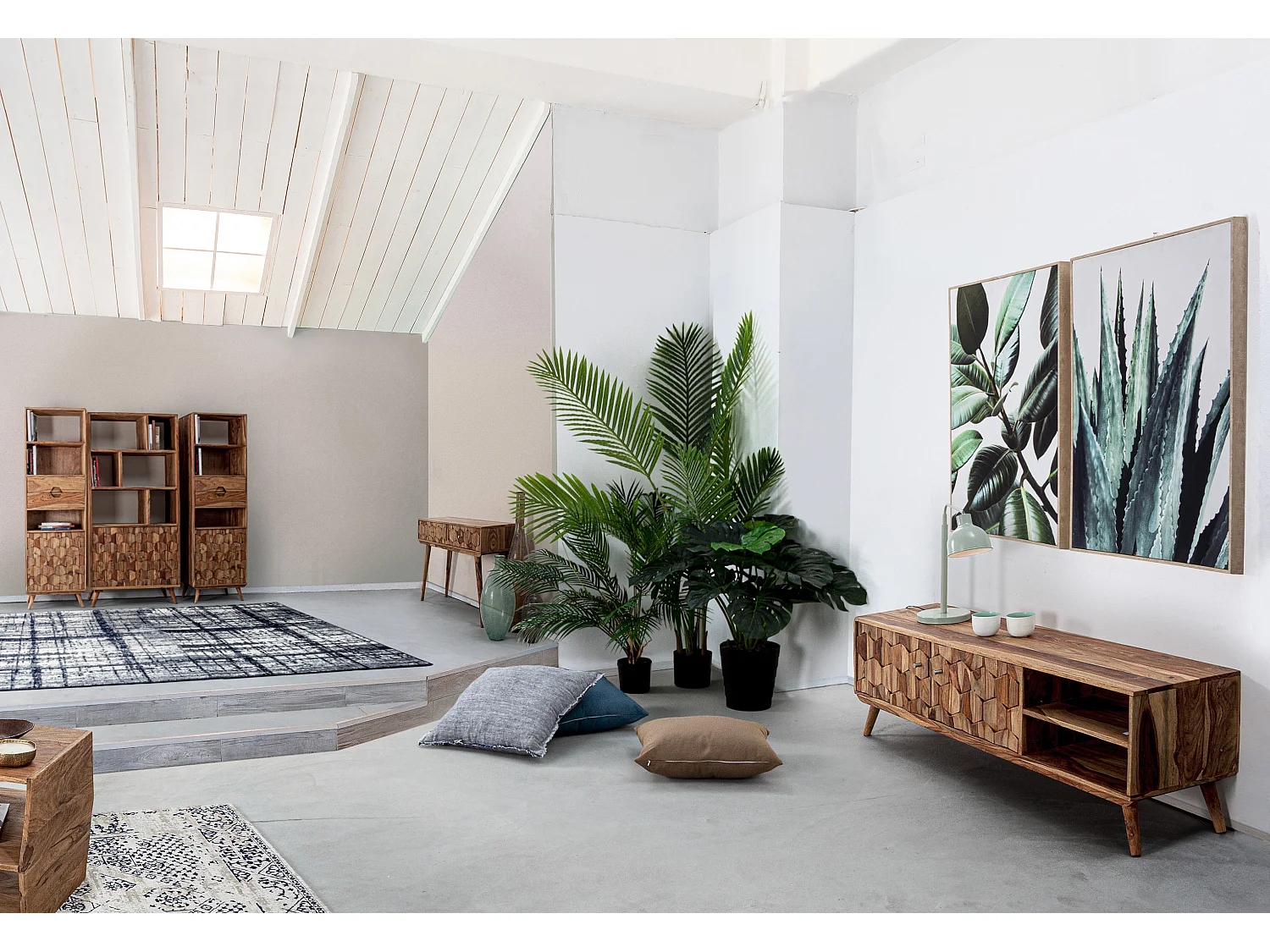 Bibliothèque 2 portes 6 niches en bois de sheesham naturel Kany 90cm