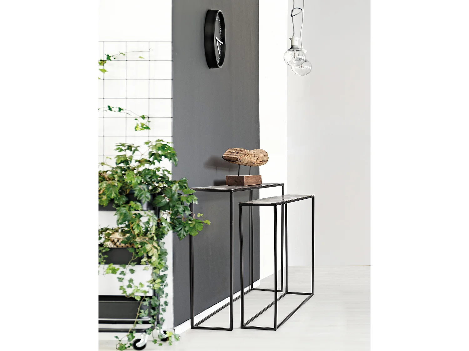 Rechthoekige aluminium console en Ama stalen poten - Set van 2