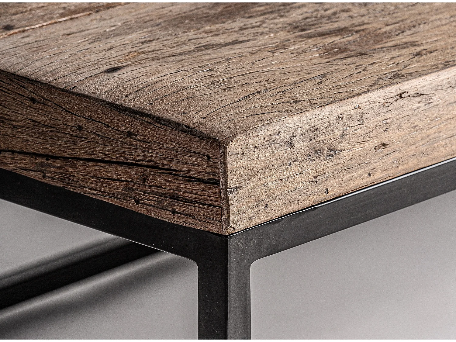 Table basse rectangulaire bois massif recyclé et acier noir Wader 180cm