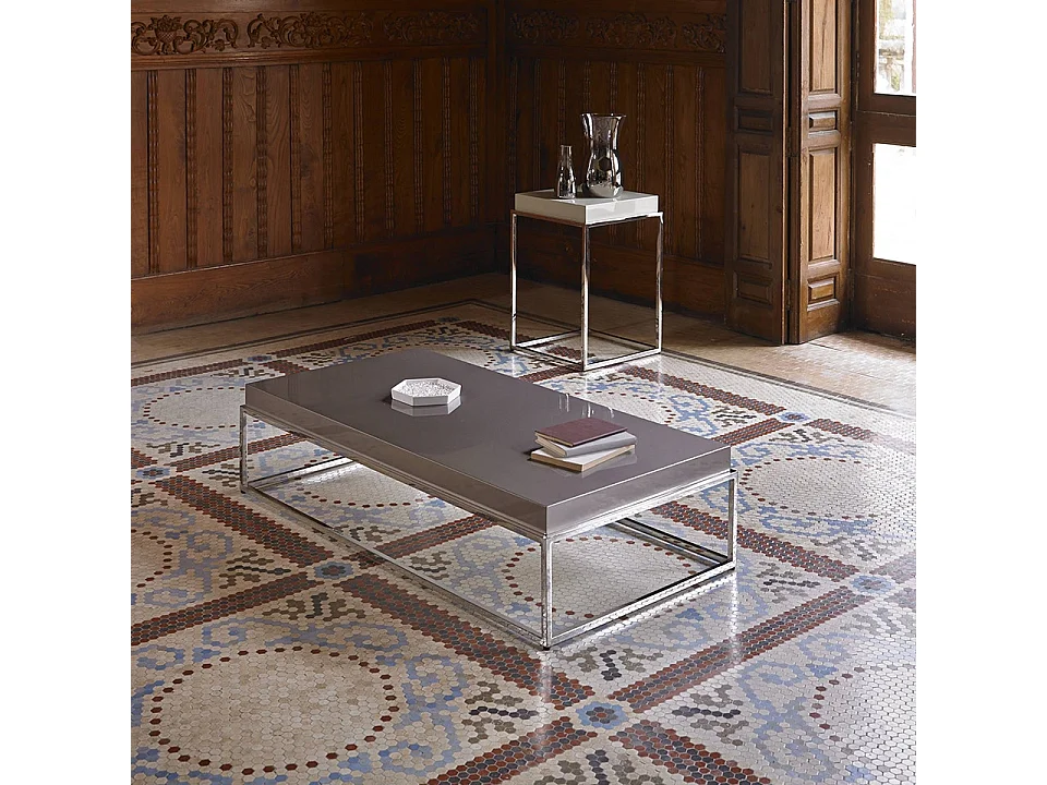 Table basse rectangulaire bois laqué crème et acier inoxydable Gucca