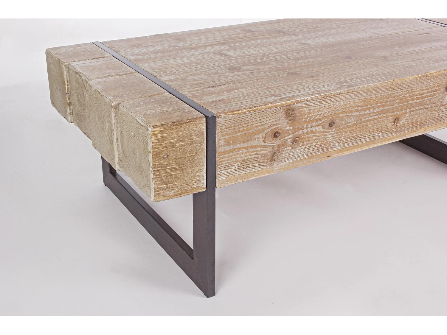 Salontafel in dennenhout en zwart stalen poten Garty 120 cm