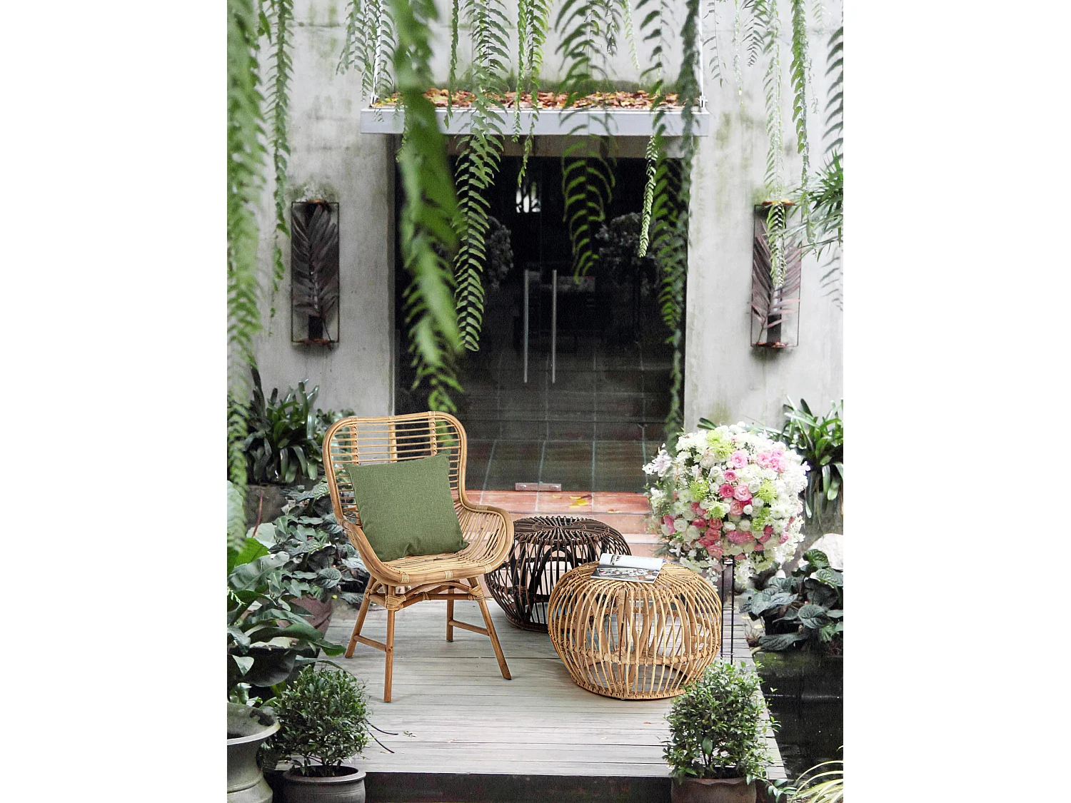 Table basse ronde en rotin croco marron foncé Dora - Lot de 2