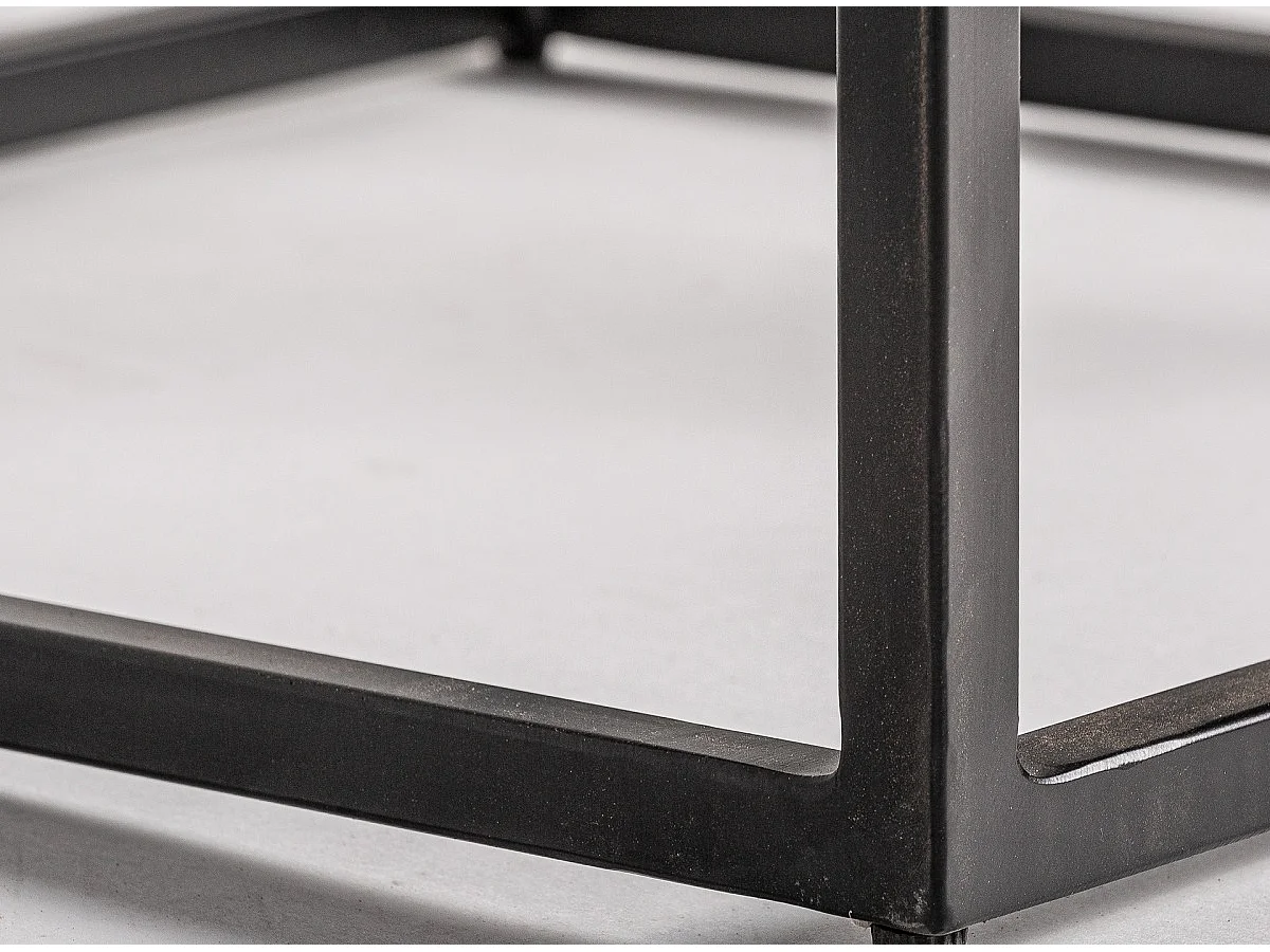 Mesa de centro cuadrada de madera maciza reciclada y acero negro Wader 70 cm