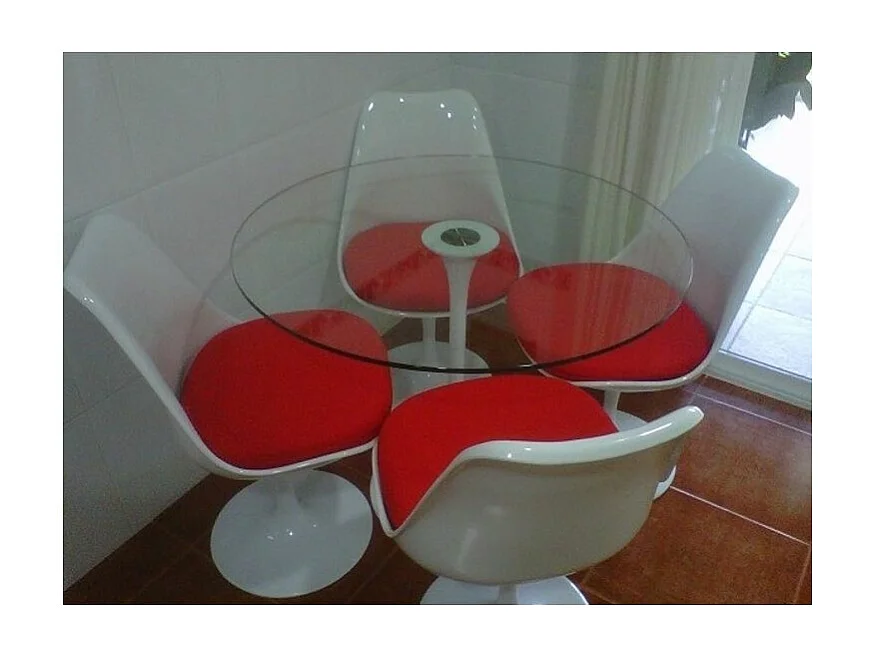 Moderne ronde tafel in wit metaal en wit kristalglas 90 cm