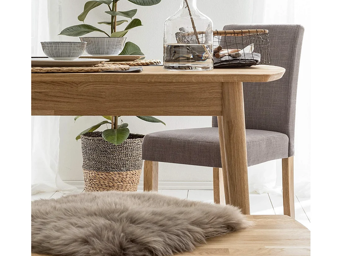 Mesa de comedor Kundy rectangular 160 cm en madera maciza de roble