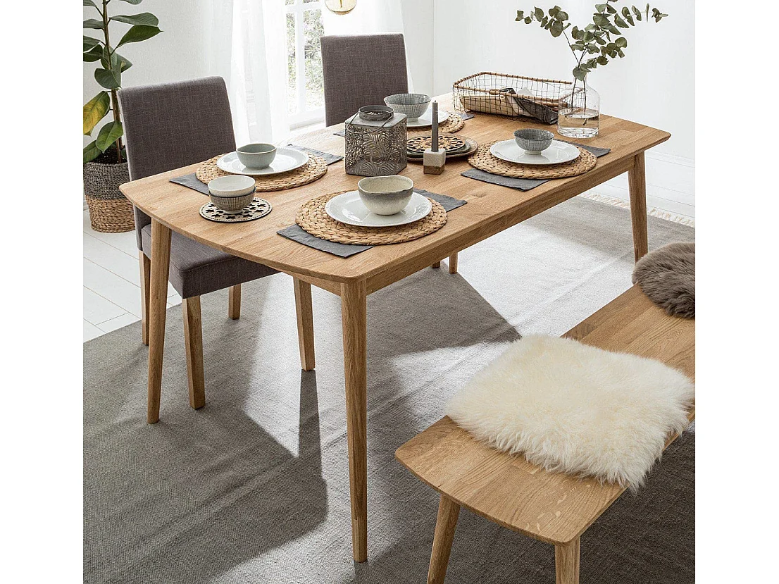 Table à manger rectangulaire 160cm en bois de chêne massif Kundy