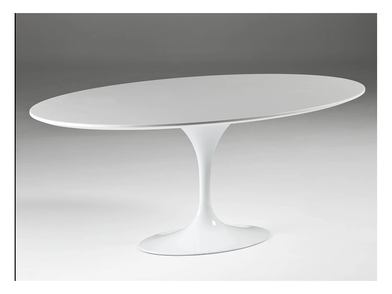 Table à manger ovale bois blanc et pied métal 200cm