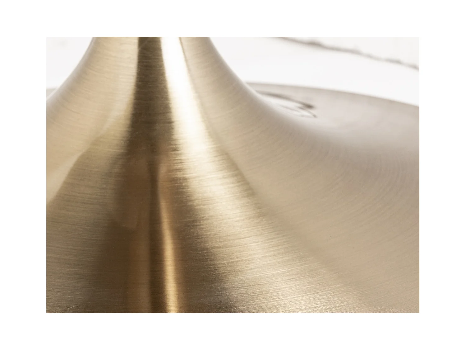 Table à manger ronde céramique et pied acier doré style art déco Korne-Couleur Noir-Diamètre 90 cm