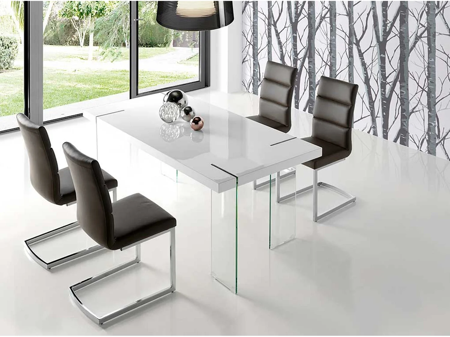 Wit gelakte designtafel en poten van gehard glas Orika 180 cm