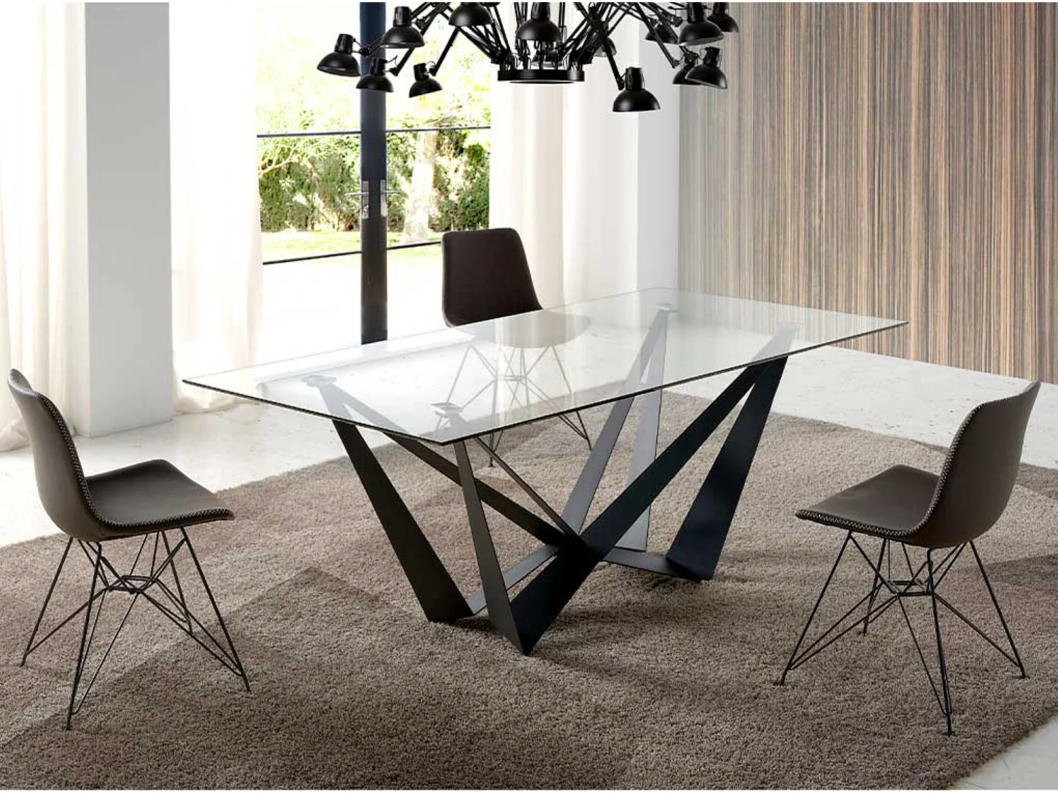 Table à manger verre trempé et pieds métal noir Bazika 200cm