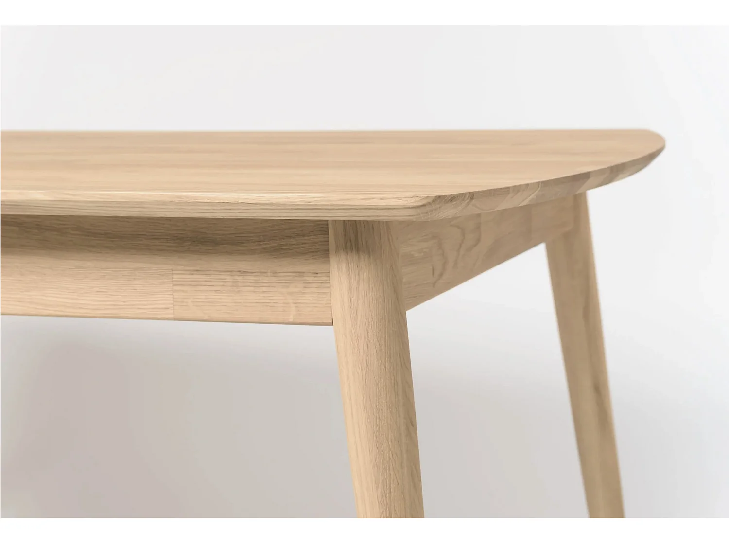 Table à manger rectangulaire 160cm en chêne massif blanchi Kundy