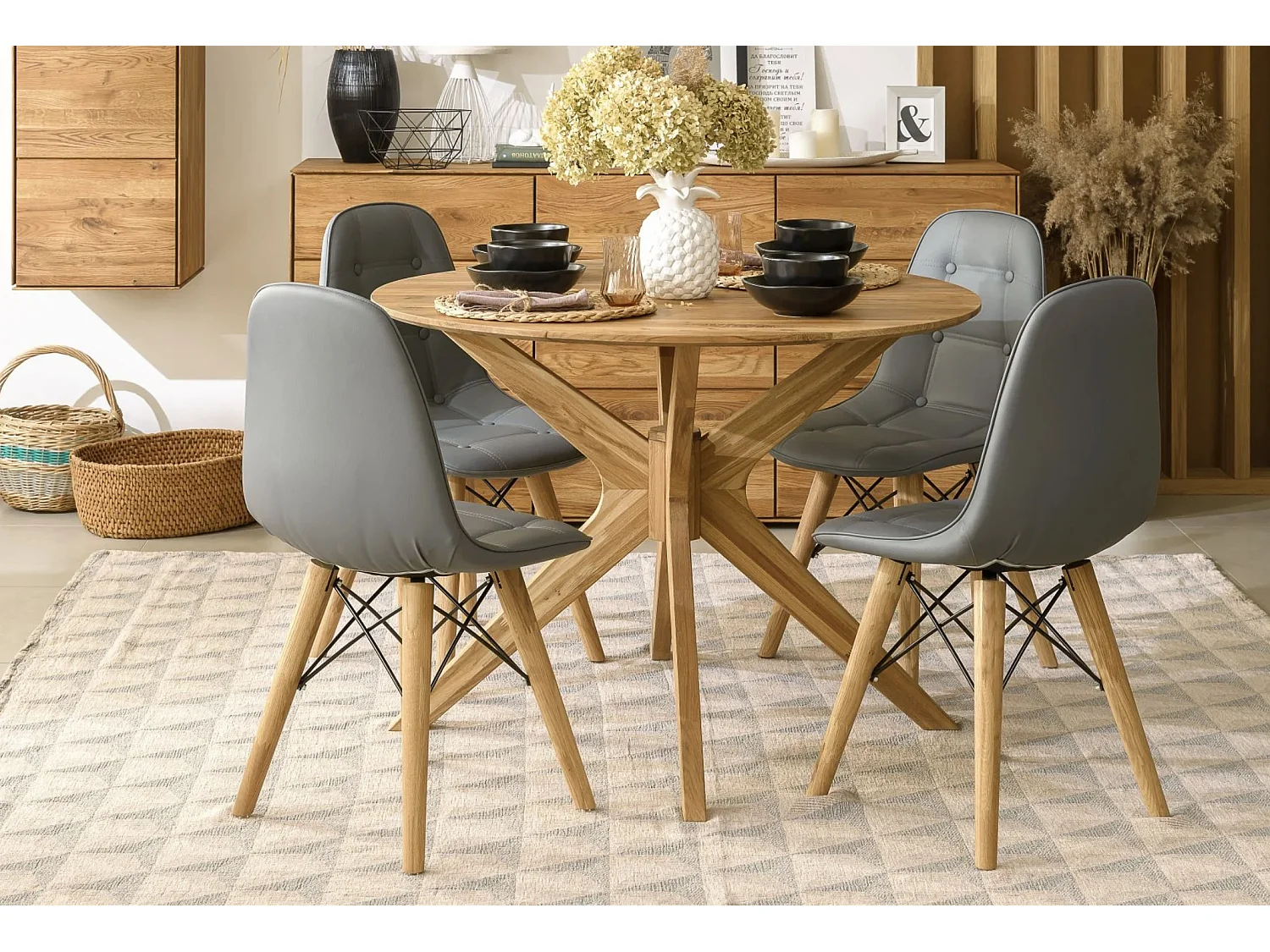 Table à manger ronde 105cm en bois de chêne massif Rodak