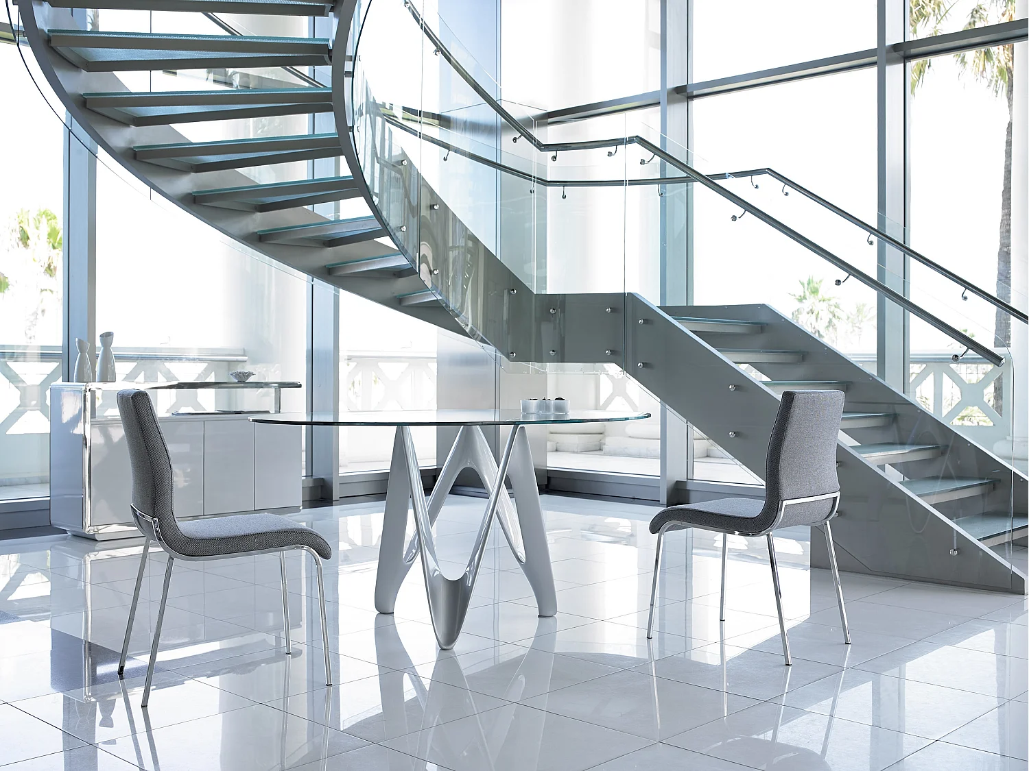 Perla zwart gelakte glasvezel design ronde tafel-Dimensies D 110 x H 76 cm