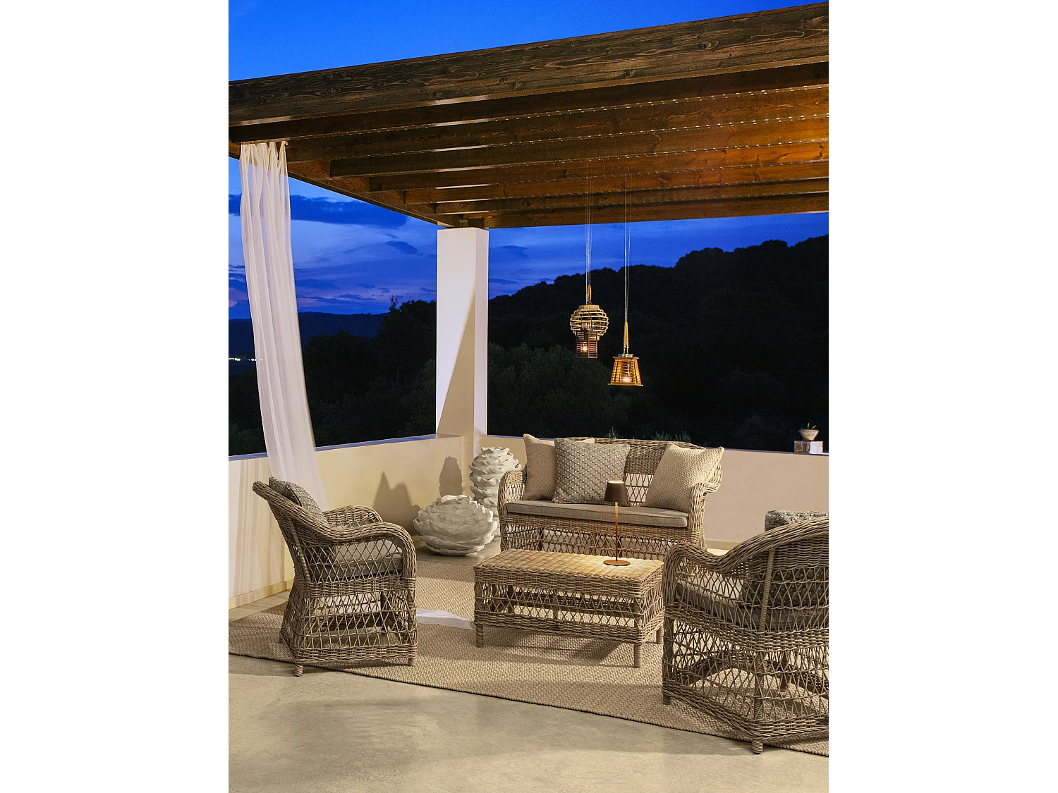 Fauteuil de jardin arrondi tressages fibres synthétiques beige Guliver