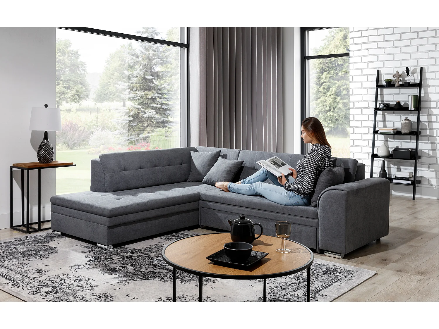 Canapé convertible angle droit tissu noir et simili blanc Pika 260cm