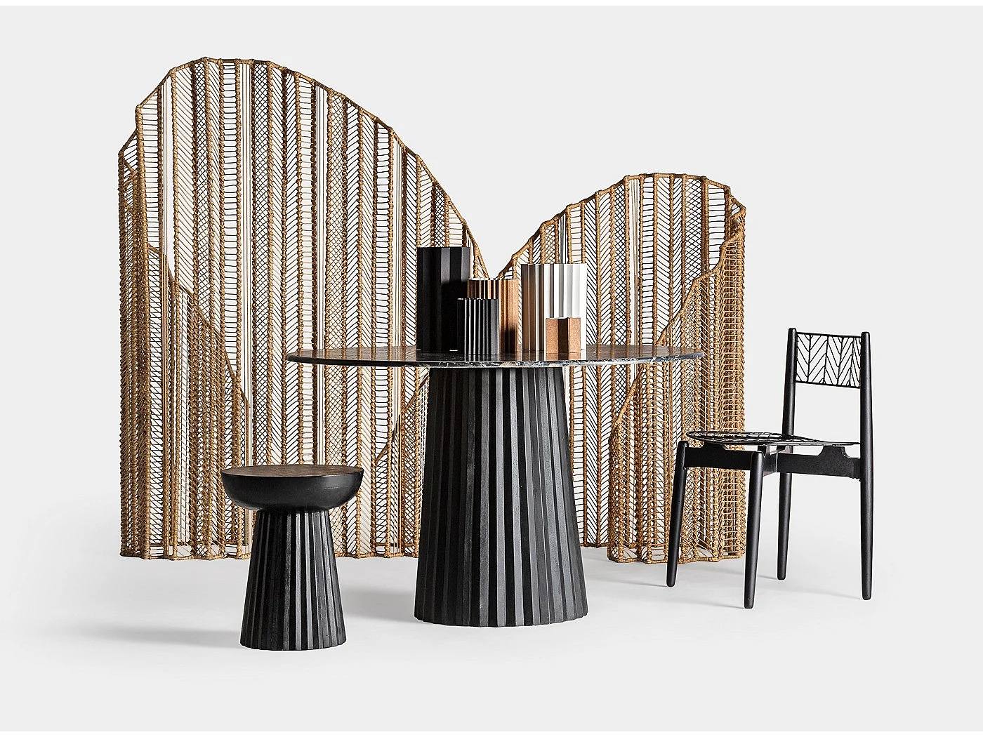 Mesa auxiliar redonda Lial de mango macizo negro D 38 cm