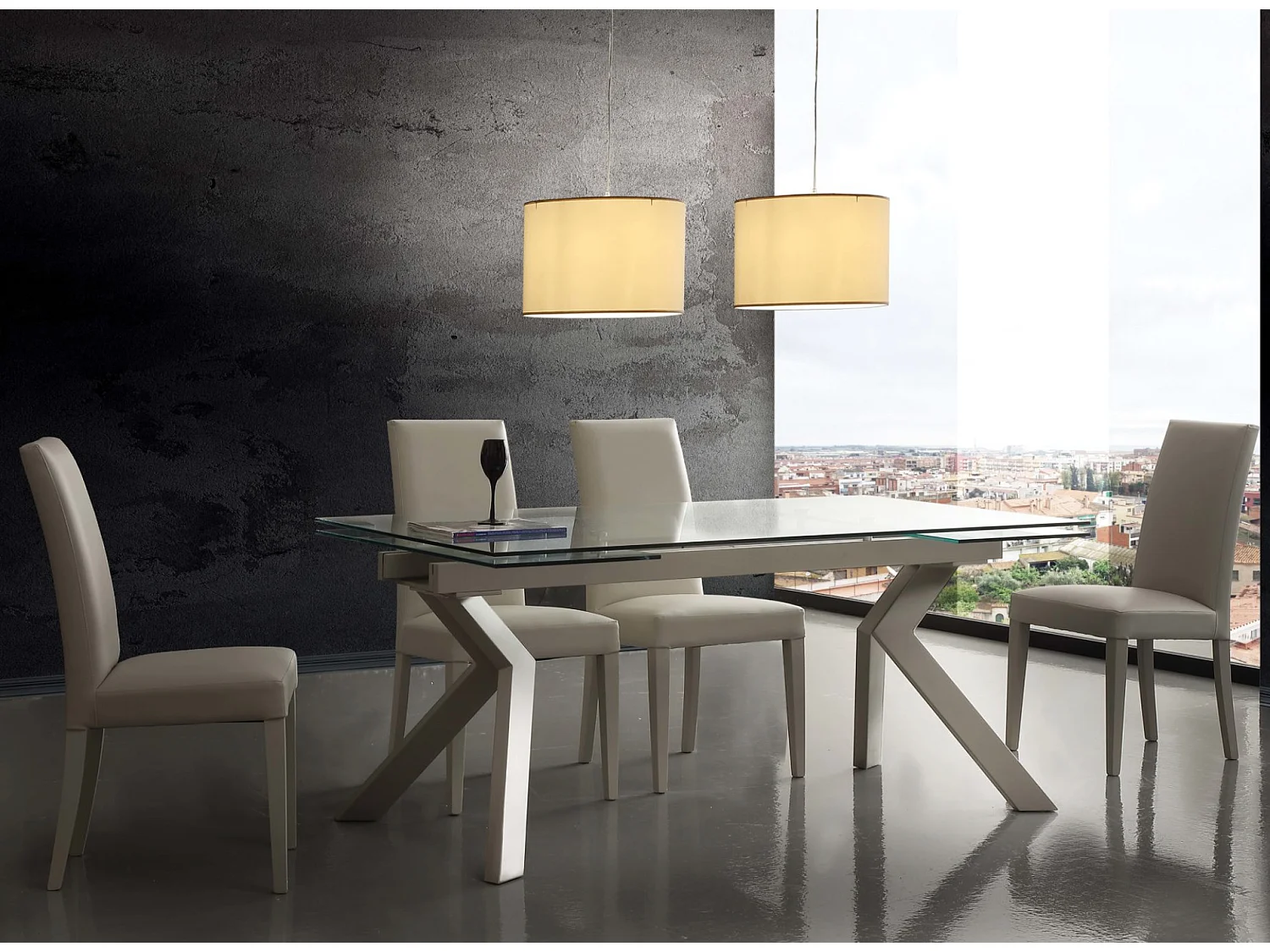 Table extensible 160-240cm pieds laqué noir et plateau verre trempé Kiota