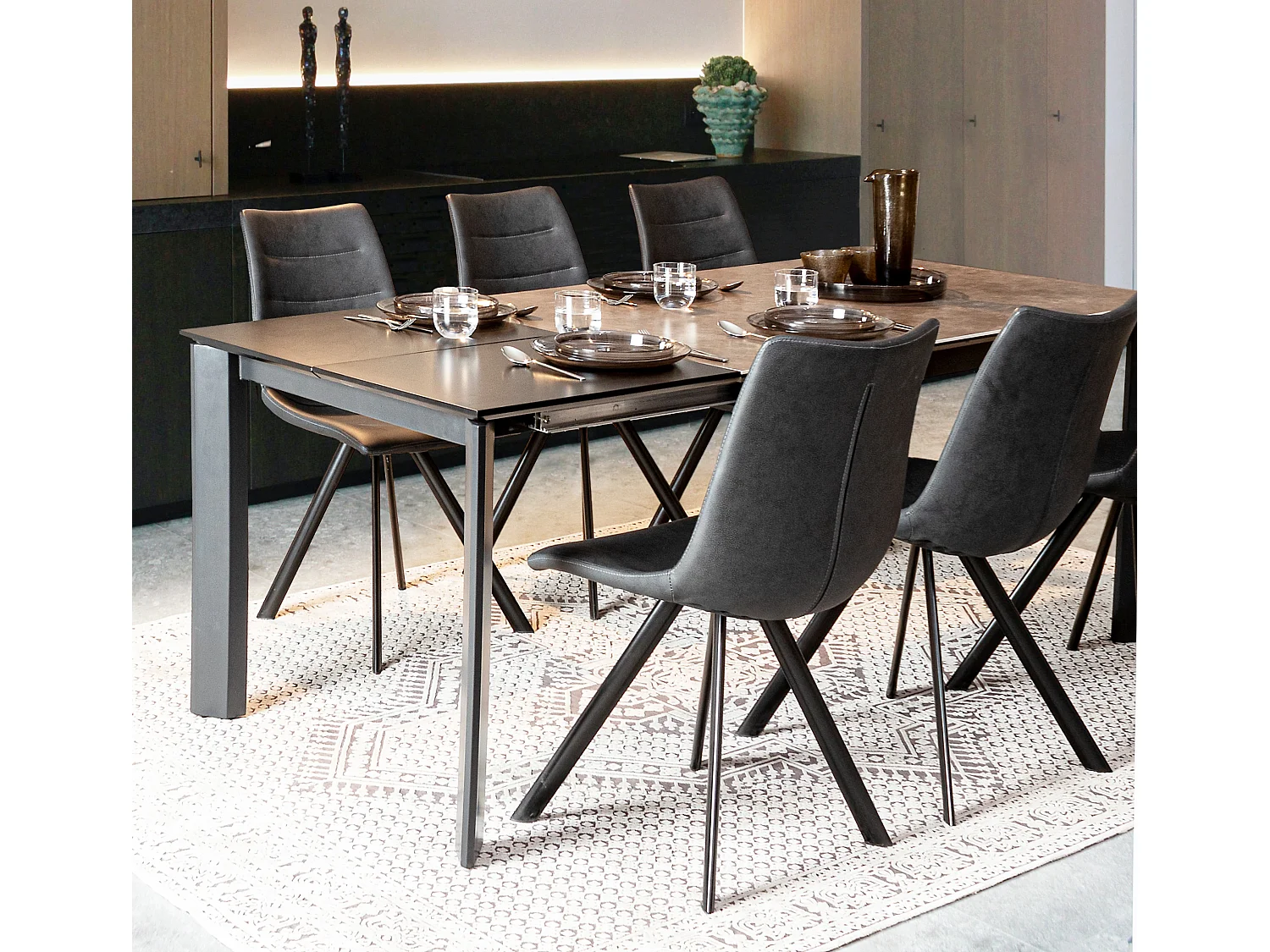 Table extensible en céramique marron et acier noir Kerry 160-220cm