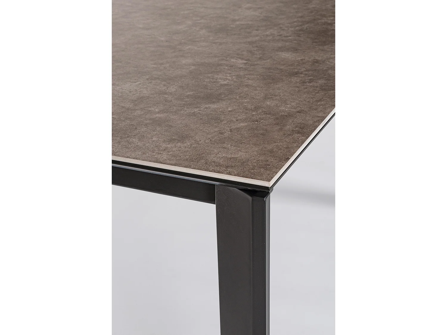 Table extensible en céramique marron et acier noir Kerry 160-220cm