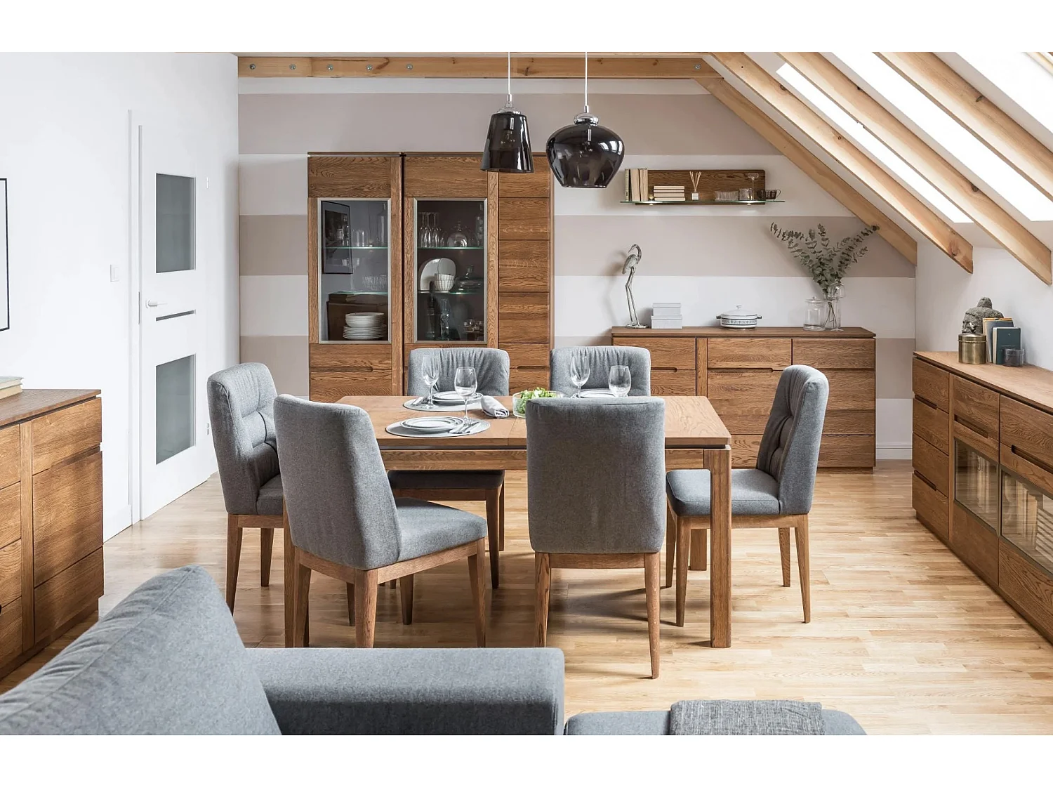 Mesa de comedor Manky extensible de 160 a 250 cm en madera rústica de roble