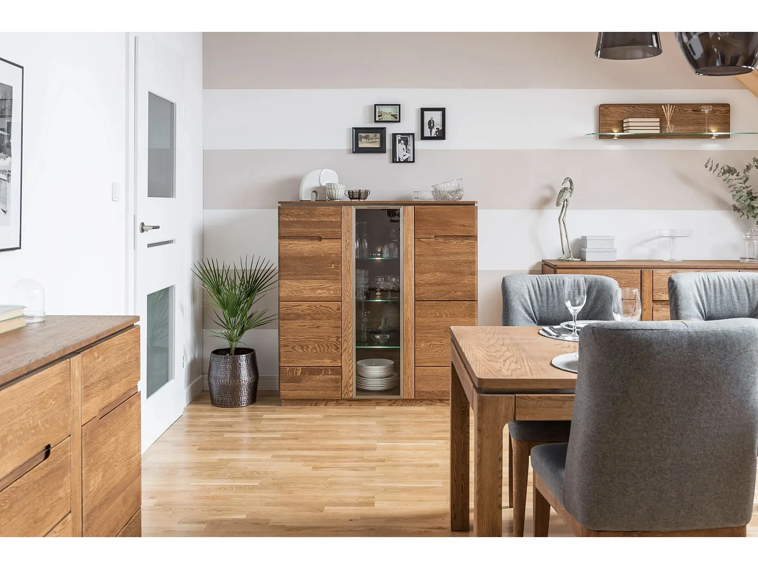 Mesa de comedor Manky extensible de 160 a 250 cm en madera rústica de roble